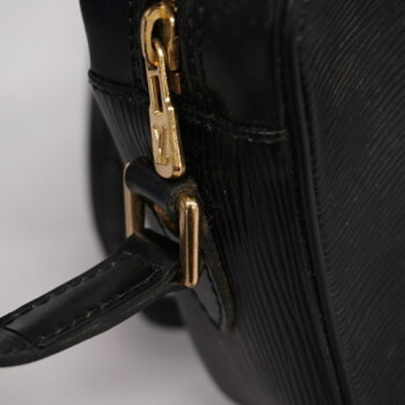 Louis Vuitton Epi Trocadero Shoulder Bag - Picture 10 of 12
